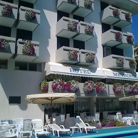 Отель Metropol 3*
