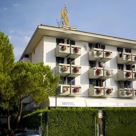 ホテル Metropol カオルレ