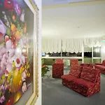 Отель Metropol Каорле