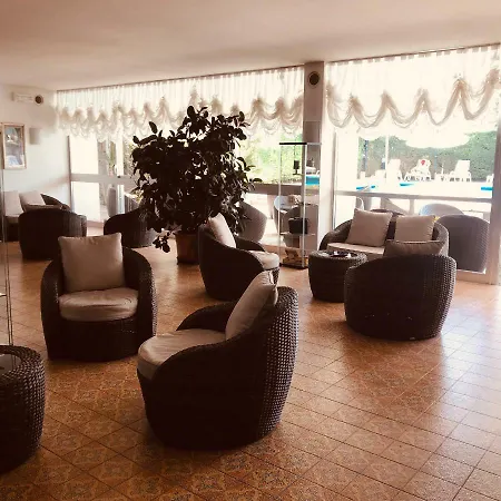 מלון Metropol קאורלה